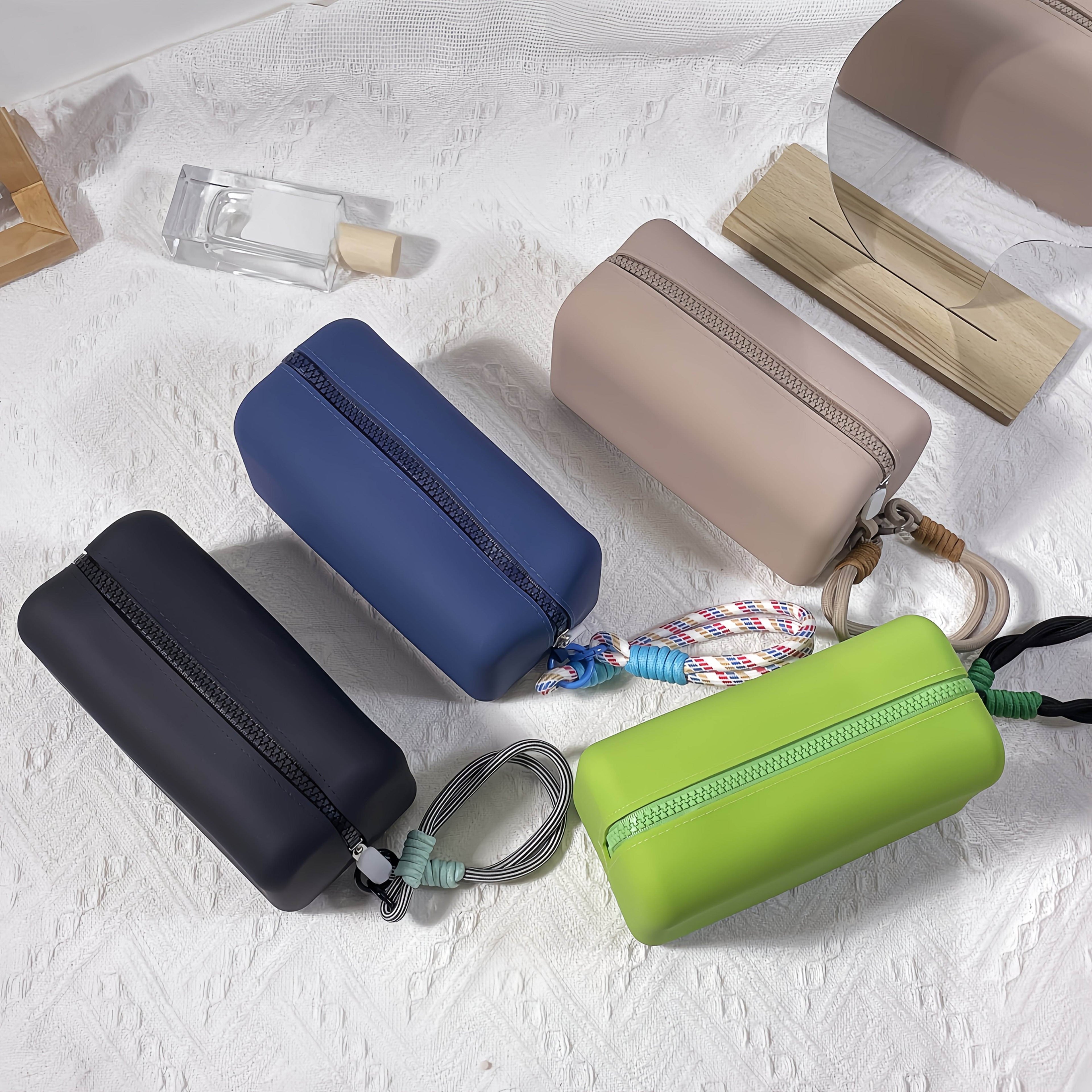 Large Capacity Lightweight Toiletry Bag Suitable for Travel - Wrist Strap & Detachable Strap Compatible for Use with Wristband\u002FCarrier, Zipper Closure, -Fade Technology, Suitable for Vacation, Daily Use, Wet Wipeable Care